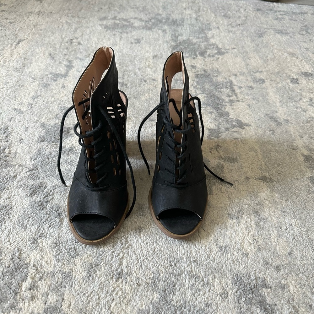 Heeled Tie Sandals